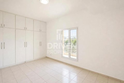 Villa à The Lakes, Dubai, 3 chambres, 436.74 m², № 129901 - photo 23