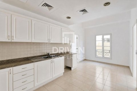 Villa à The Lakes, Dubai, 3 chambres, 436.74 m², № 129901 - photo 16