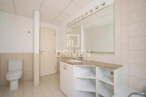 Villa à The Lakes, Dubai, 3 chambres, 436.74 m², № 129901 - photo 8