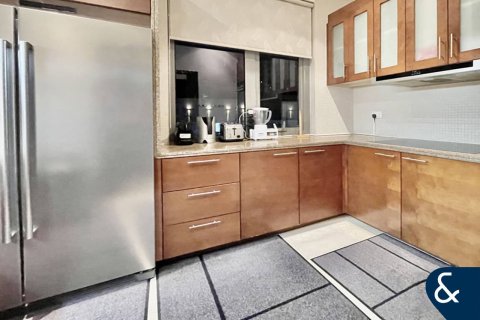 Купить квартиру в Даунтаун Дубай (Даунтаун Бурдж Дубай), Дубай: 2 спальни, 226м², № 91613 - фото 8