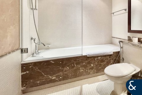 Купить квартиру в Даунтаун Дубай (Даунтаун Бурдж Дубай), Дубай: 2 спальни, 226м², № 91613 - фото 12