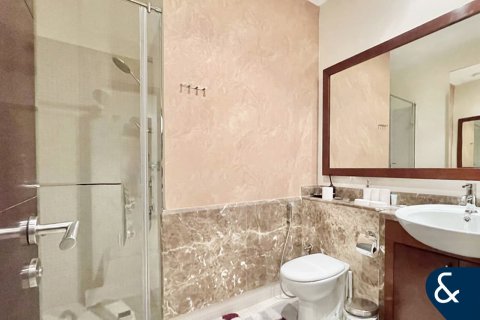 Купить квартиру в Даунтаун Дубай (Даунтаун Бурдж Дубай), Дубай: 2 спальни, 226м², № 91613 - фото 22