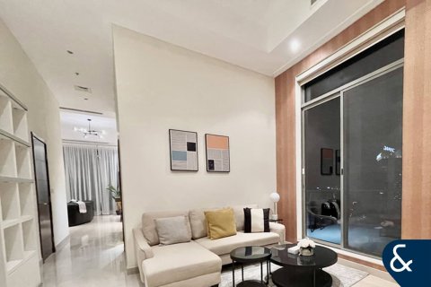 Купить квартиру в Даунтаун Дубай (Даунтаун Бурдж Дубай), Дубай: 2 спальни, 226м², № 91613 - фото 3