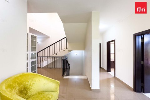 Villa en Dubai, 5 dormitorios, 561 m², № 95780 - foto 10