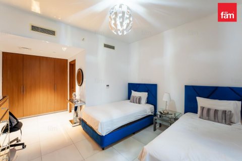 Apartment in Dubai 2 bedrooms, 170.4 sq.m. № 95768 - photo 16