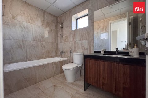 Купить квартиру в Дубае: 3 спальни, 155.3м², № 83606 - фото 23