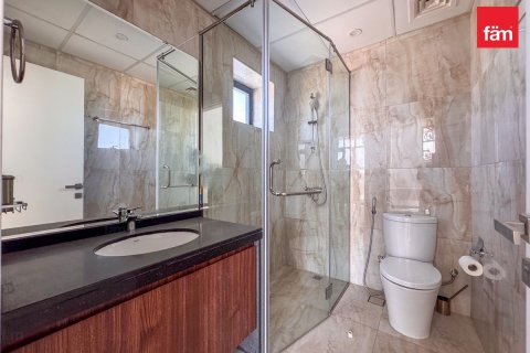 Купить квартиру в Дубае: 3 спальни, 155.3м², № 83606 - фото 17