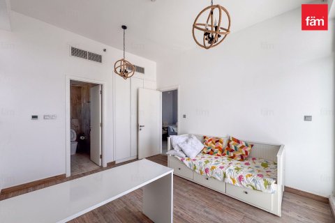 Купить квартиру в Дубае: 3 спальни, 155.3м², № 83606 - фото 13