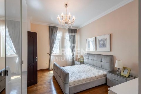 Villa in Jumeirah Islands, Dubai 4 bedrooms, 1026 sq.m. № 20777 - photo 17