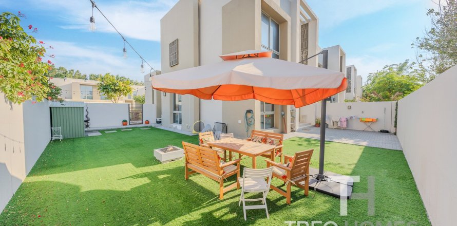 Maison de ville à Arabian Ranches 2, Dubai, 4 chambres, 246 m², № 16357