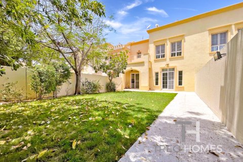 Villa in The Springs, Dubai 3 bedrooms, 228 sq.m. № 16360 - photo 1