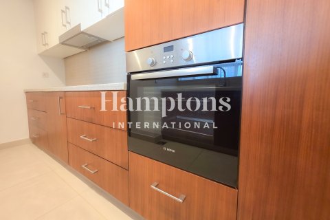 Снять в аренду квартиру в The Hills A, The Hills, Дубай: 2 спальни, 147.97032422м², № 113134 - фото 16