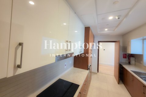 Снять в аренду квартиру в The Hills A, The Hills, Дубай: 2 спальни, 147.97032422м², № 113134 - фото 2