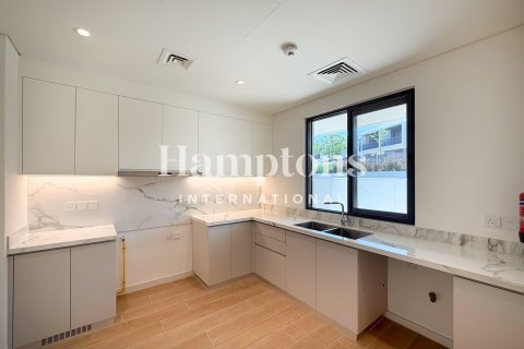 Adosado en Jebel Ali Industrial 1, Jebel Ali, Dubai, 3 dormitorios, 237.99983443 m², № 113135 - foto 8