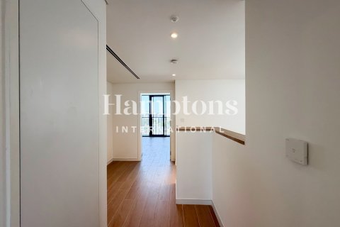 Adosado en Jebel Ali Industrial 1, Jebel Ali, Dubai, 3 dormitorios, 238 m², № 113135