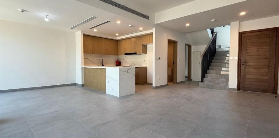 Таунхаус в Дубае, 3 спальни, 164.6м², № 59760