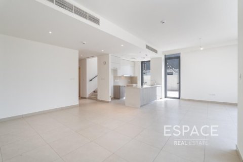 Снять в аренду виллу в Club Villas at Dubai Hills, Дубай Хилс Эстейт, Дубай: 3 спальни, 273м², № 62078 - фото 3
