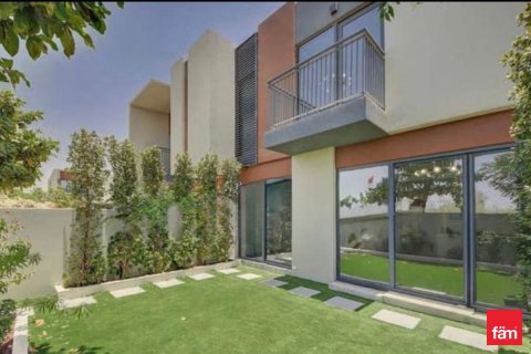 Maison de ville à Dubai, 3 chambres, 180 m², № 97882