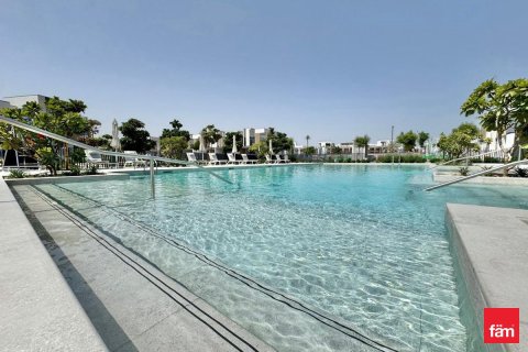 Villa in Dubai 3 bedrooms, 168.4 sq.m. № 97879 - photo 4