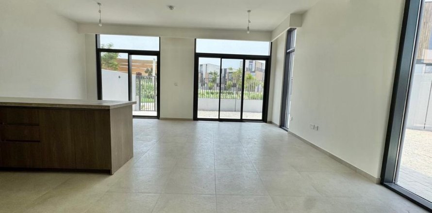 Villa in Dubai 3 bedrooms, 168.4 sq.m. № 97879