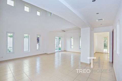 Villa en Arabian Ranches, Dubai, 5 dormitorios, 394 m², № 13357 - foto 11