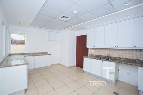 Villa en Arabian Ranches, Dubai, 5 dormitorios, 394 m², № 13357 - foto 15