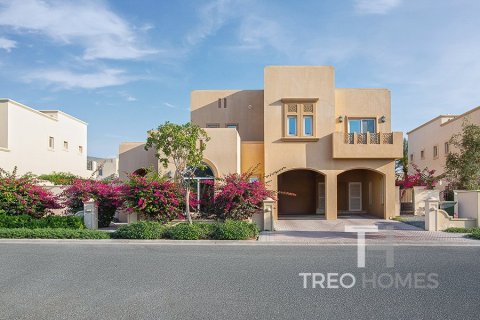 Villa en Arabian Ranches, Dubai, 5 dormitorios, 394 m², № 13357 - foto 2
