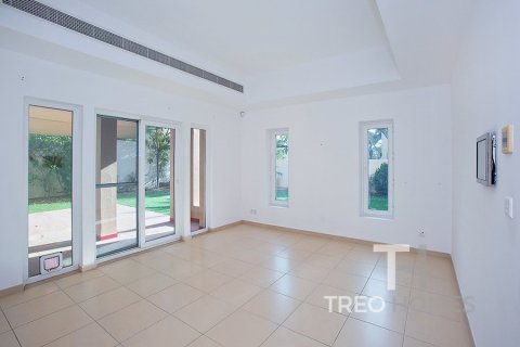 Villa en Arabian Ranches, Dubai, 5 dormitorios, 394 m², № 13357 - foto 13