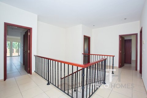 Villa en Arabian Ranches, Dubai, 5 dormitorios, 394 m², № 13357 - foto 19