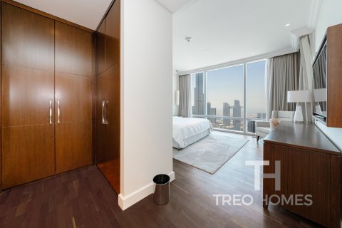 Apartment in Burj Khalifa, Dubai 3 bedrooms, 186 sq.m. № 13351 - photo 11