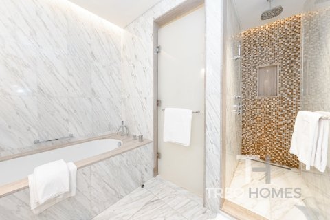 Apartment in Burj Khalifa, Dubai 3 bedrooms, 186 sq.m. № 13351 - photo 18