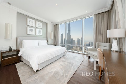 Apartment in Burj Khalifa, Dubai 3 bedrooms, 186 sq.m. № 13351 - photo 9