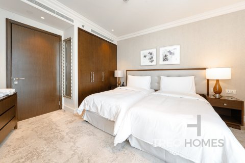Apartment in Burj Khalifa, Dubai 3 bedrooms, 186 sq.m. № 13351 - photo 22