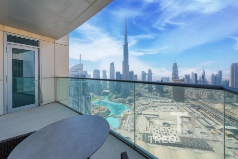 Apartment in Burj Khalifa, Dubai 3 bedrooms, 186 sq.m. № 13351 - photo 1