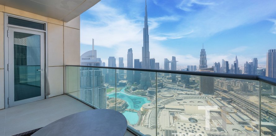Apartment in Burj Khalifa, Dubai 3 bedrooms, 186 sq.m. № 13351