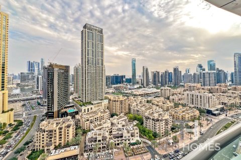 Купить квартиру в Бурдж-Халифе, Дубай: 2 спальни, 172м², № 13355 - фото 18