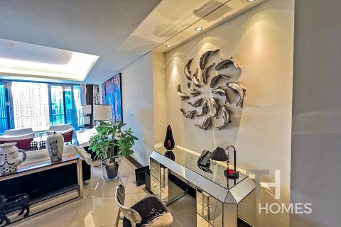 Купить квартиру в Бурдж-Халифе, Дубай: 2 спальни, 172м², № 13355 - фото 9