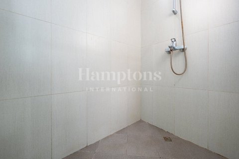 Снять в аренду виллу в DAMAC Hills (Akoya by DAMAC), Дубай: 5 спален, 640.00876700м², № 63587 - фото 11