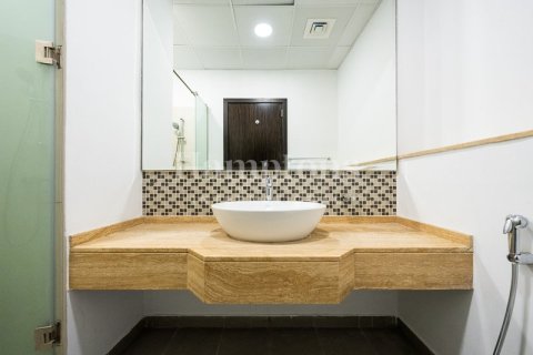 Снять в аренду виллу в DAMAC Hills (Akoya by DAMAC), Дубай: 5 спален, 640.00876700м², № 63587 - фото 26