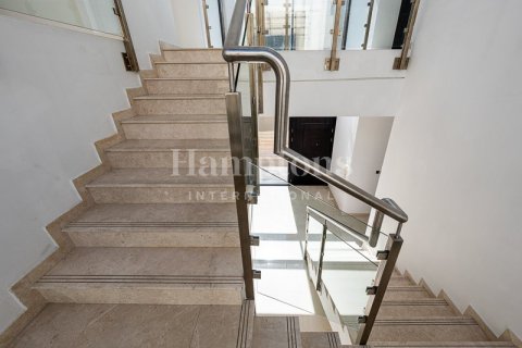 Снять в аренду виллу в DAMAC Hills (Akoya by DAMAC), Дубай: 5 спален, 640.00876700м², № 63587 - фото 30