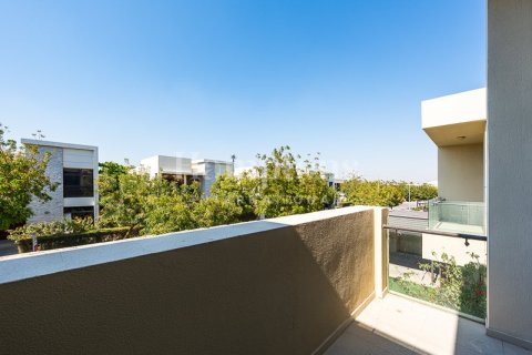 Снять в аренду виллу в DAMAC Hills (Akoya by DAMAC), Дубай: 5 спален, 640.00876700м², № 63587 - фото 14