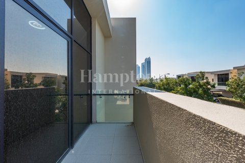Снять в аренду виллу в DAMAC Hills (Akoya by DAMAC), Дубай: 5 спален, 640.00876700м², № 63587 - фото 10