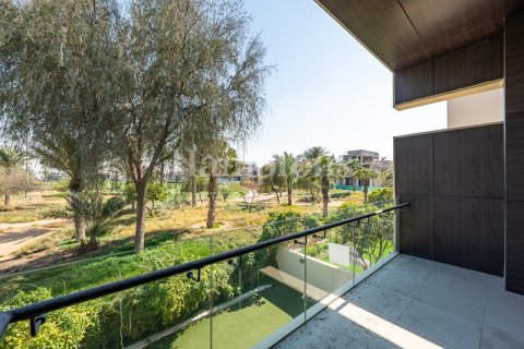 Снять в аренду виллу в DAMAC Hills (Akoya by DAMAC), Дубай: 5 спален, 640.00876700м², № 63587 - фото 12
