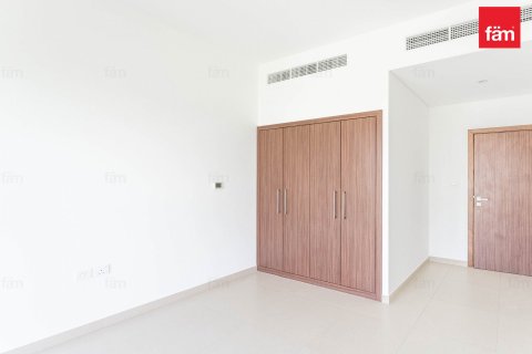 Купить таунхаус в Дубае: 3 спальни, 181.3м², № 40613 - фото 3