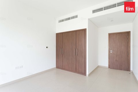 Купить таунхаус в Дубае: 3 спальни, 181.3м², № 40613 - фото 2