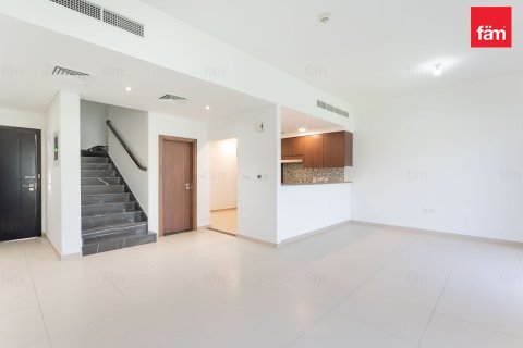 Купить таунхаус в Дубае: 3 спальни, 181.3м², № 40613 - фото 1