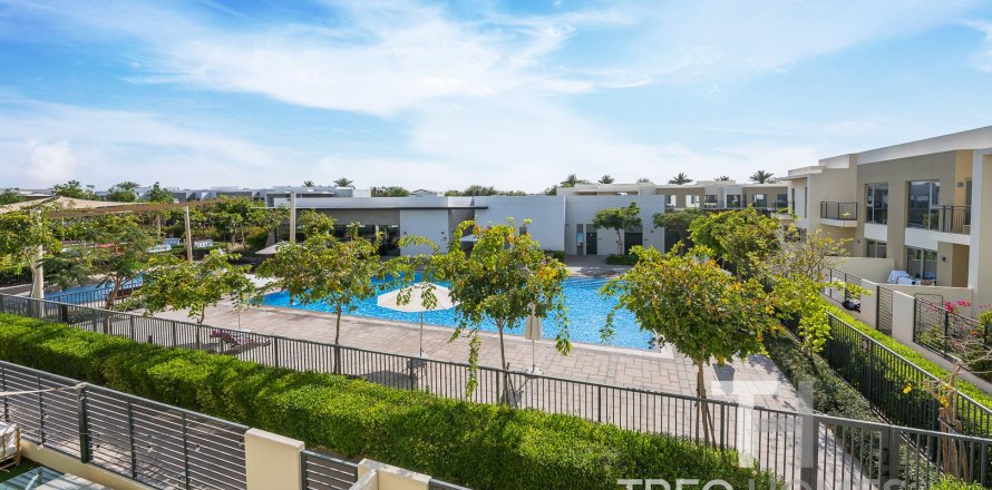 Townhouse in Arabian Ranches 2, Dubai 3 bedrooms, 185 sq.m. № 16807
