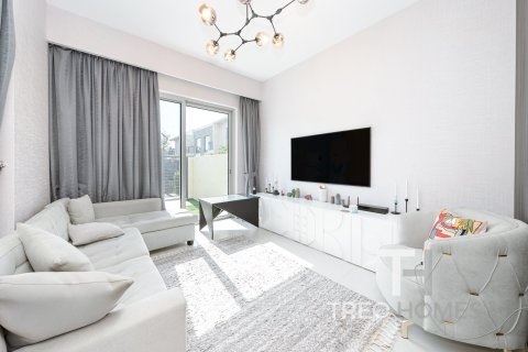 Townhouse in Arabian Ranches 2, Dubai 3 bedrooms, 185 sq.m. № 16807 - photo 2