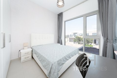 Townhouse in Arabian Ranches 2, Dubai 3 bedrooms, 185 sq.m. № 16807 - photo 10
