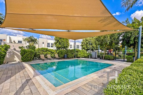 Townhouse in Mudon, Dubai 4 bedrooms, 270 sq.m. № 16805 - photo 17